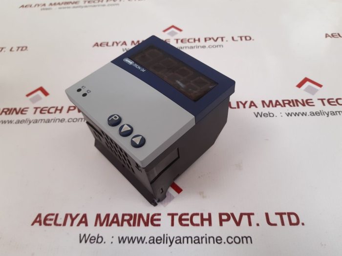 Jumo Itron 04 Display Temperature Controller 