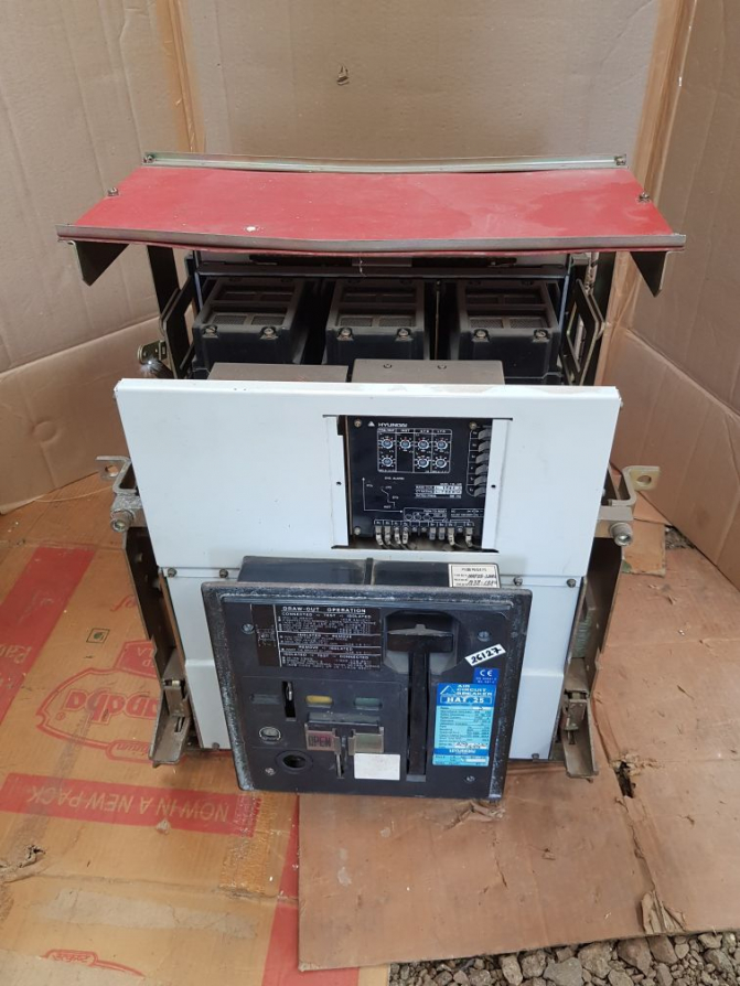 3-Poles Air Circuit Breaker
