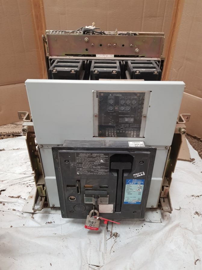 HAT 25 Air Circuit Breaker