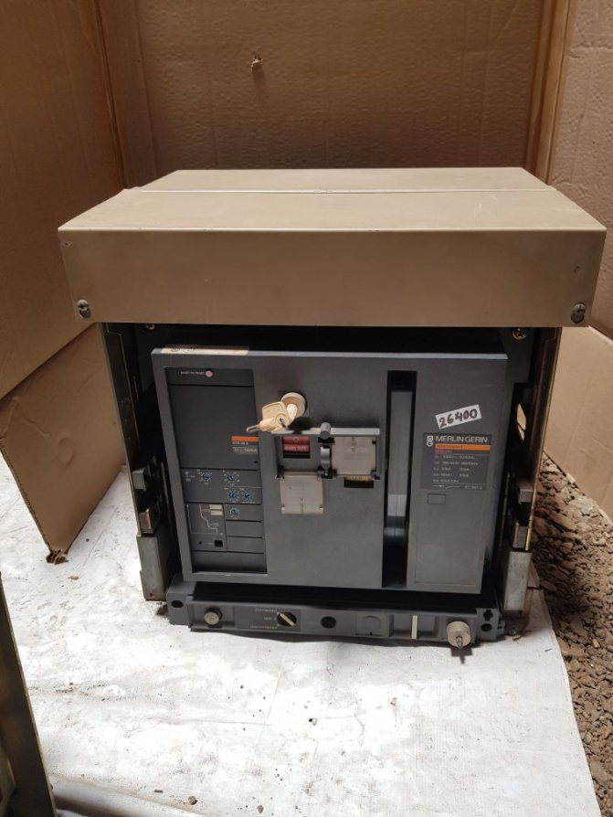 M16 H1 Circuit Breaker